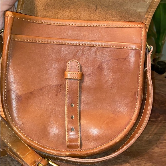 𝓒𝓸𝓪𝓬𝓱 𝓟𝓾𝓻𝓼𝓮 - Picture 2 of 4